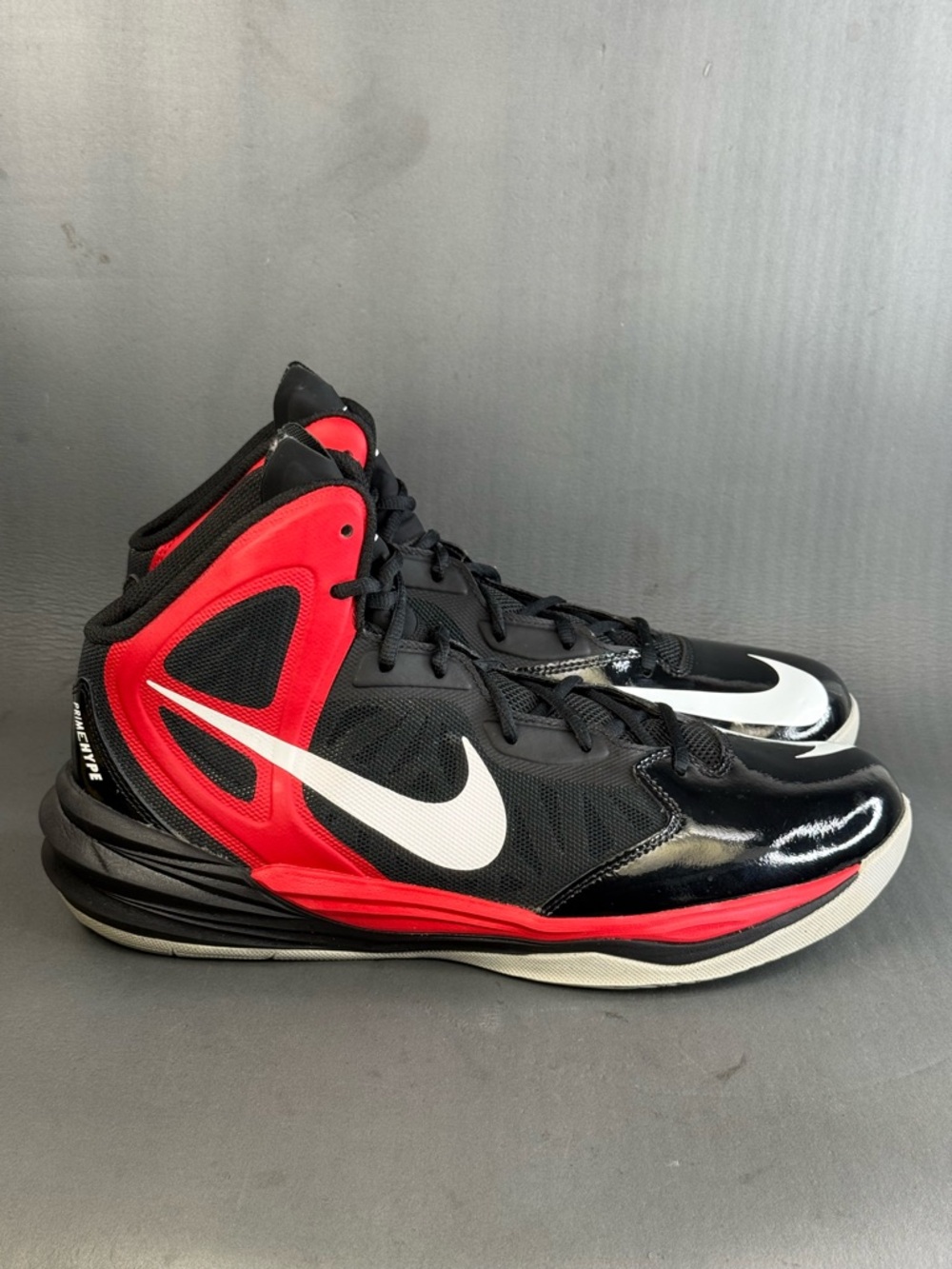 Nike Prime Hype DF athletic sneaker shoes men’s size 12